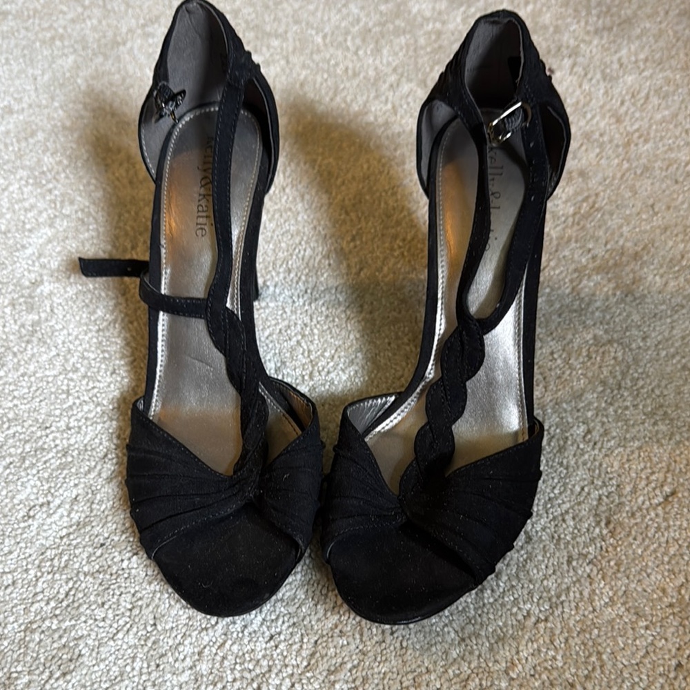 Kelly & Katie Black Heels Elegant Dress Shoes